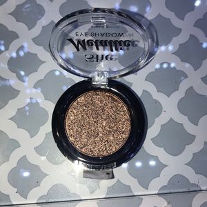 Metalic eyeshadow
